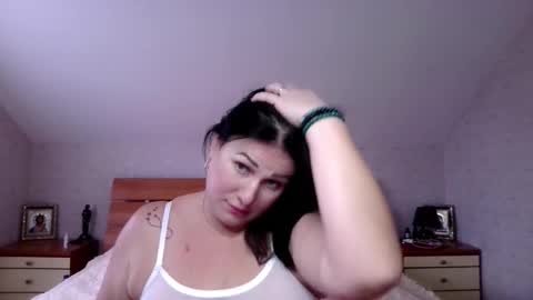 Sara online show from November 6, 10:32 am