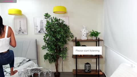 Sassy Girl online show from January 3, 7:07 pm