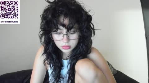 Chloee online show from May 4, 2:04 am