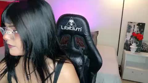 _selene_moon_ online show from August 6, 9:22 pm