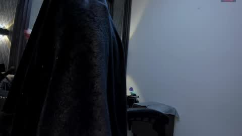 Snapshot of _selene_red chatting on September 16, 3:53 pm Selene online show from September 16, 3:53 pm