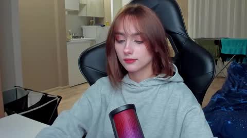 _silverdream online show from October 2, 10:04 pm