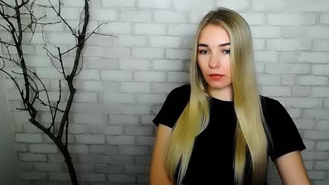 Snapshot of _snow_queen__ chatting on December 15, 2:05 pm Rachel online show from December 15, 2:05 pm