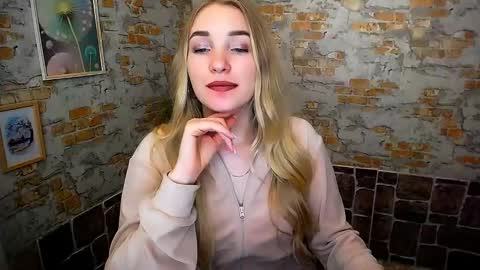 Snapshot of _snow_queen__ chatting on February 19, 1:50 pm Rachel online show from February 19, 1:50 pm