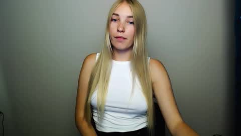 Snapshot of _snow_queen__ chatting on September 20, 6:06 pm Rachel online show from September 20, 6:06 pm