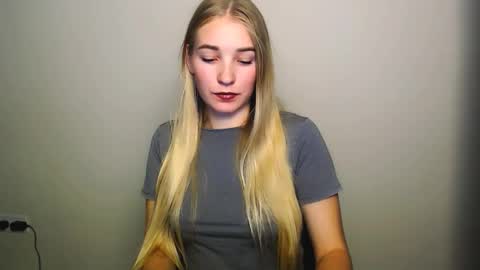 Snapshot of _snow_queen__ chatting on October 23, 7:42 pm Rachel online show from October 23, 7:42 pm