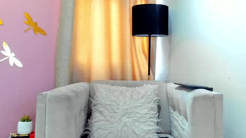 Snapshot of _sofia_cruz chatting on March 1, 6:21 pm 640 200 online show from March 1, 6:21 pm