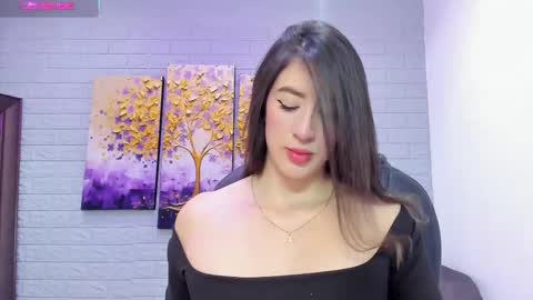 Snapshot of _sofia_cruz chatting on October 6, 7:07 pm 640 200 online show from October 6, 7:07 pm