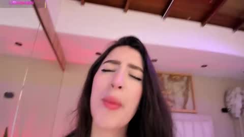 Snapshot of _sofia_cruz chatting on September 29, 7:41 pm 640 200 online show from September 29, 7:41 pm