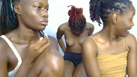 Sophie online show from July 27, 3:58 am