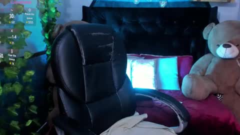 Sophie  online show from February 11, 6:44 pm