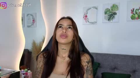 Snapshot of _sophiebrown__ chatting on January 11, 12:01 am Andrea The Next Stream Wednesday online show from January 11, 12:01 am
