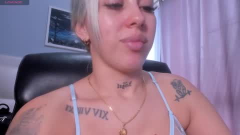 sophie online show from January 4, 3:39 pm