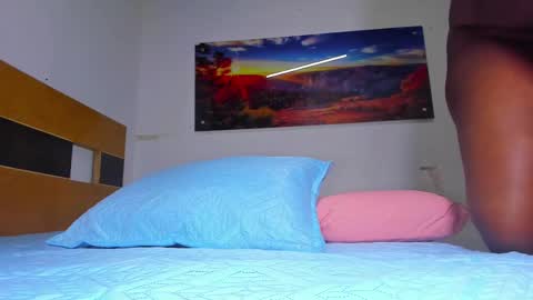 Snapshot of _ssusy_ chatting on February 24, 12:03 pm susy online show from February 24, 12:03 pm