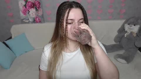 Snapshot of _sweet_lana_ chatting on February 22, 7:34 am Lana online show from February 22, 7:34 am