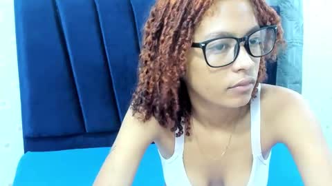 _sweettcandy_ online show from March 25, 11:46 am