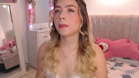_tiffany1 online show from July 5, 8:36 pm