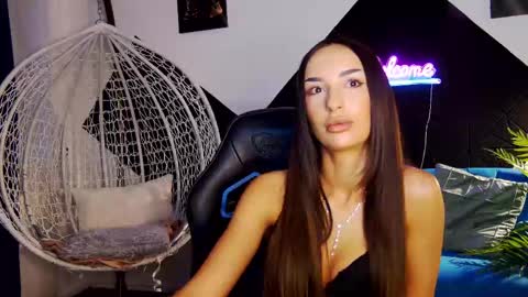 _tiffany_west online show from May 22, 5:05 am