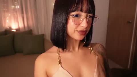 VICTORIA online show from June 10, 12:21 am