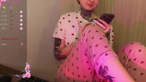 Snapshot of _viv1an_ chatting on January 12, 6:26 pm Alis online show from January 12, 6:26 pm