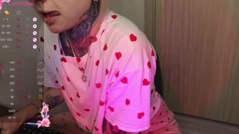 Snapshot of _viv1an_ chatting on January 13, 4:41 pm Alis online show from January 13, 4:41 pm