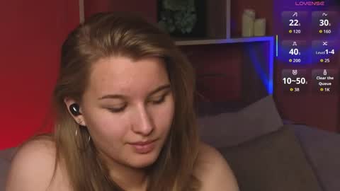 _watchmesmile_ online show from May 24, 4:55 am