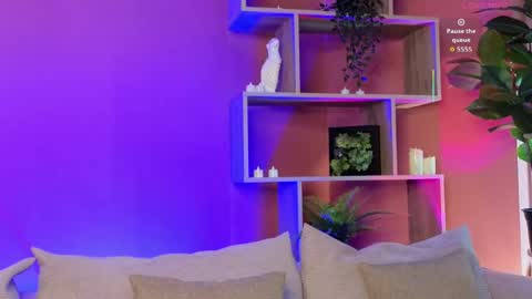 _watchmesmile_ online show from May 17, 4:33 am