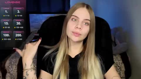 Snapshot of _wednesday_addams_ chatting on October 6, 10:54 am Vera online show from October 6, 10:54 am