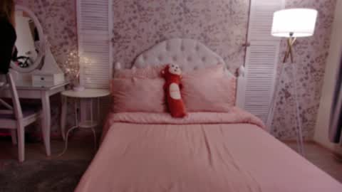 Snapshot of _wendydarling_ chatting on December 11, 1:37 am Wendy online show from December 11, 1:37 am