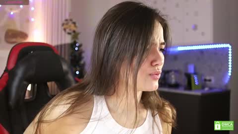 Snapshot of _whoareu_ chatting on December 24, 1:06 pm Kristina online show from December 24, 1:06 pm