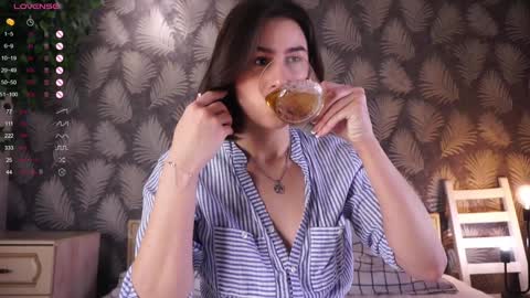 Snapshot of _wicked_game chatting on February 1, 3:41 am Anna online show from February 1, 3:41 am