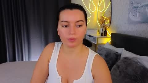 Snapshot of _your_sweetdream chatting on February 6, 8:18 am Jasmine online show from February 6, 8:18 am
