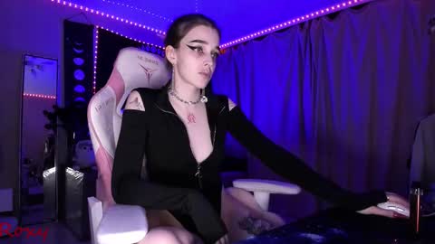 Roxy online show from January 6, 9:18 pm