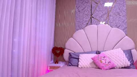 Aisha online show from March 12, 11:57 am