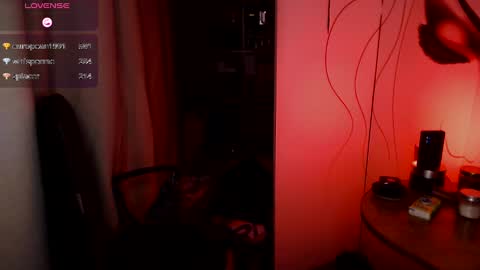 Snapshot of aamazingjoi chatting on February 5, 3:55 am Katie online show from February 5, 3:55 am