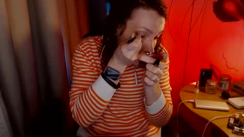 Snapshot of aamazingjoi chatting on January 17, 6:47 am Katie online show from January 17, 6:47 am