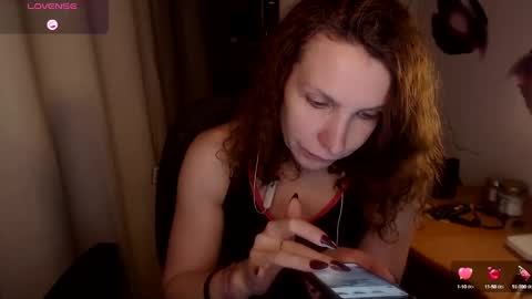 Snapshot of aamazingjoi chatting on January 4, 2:35 pm Katie online show from January 4, 2:35 pm