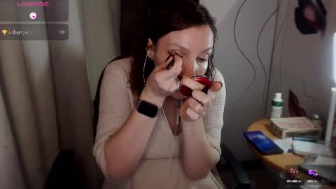 Snapshot of aamazingjoi chatting on December 31, 2:14 pm Katie online show from December 31, 2:14 pm