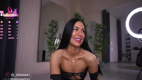 Snapshot of abbela_white chatting on February 27, 6:29 am Alexa online show from February 27, 6:29 am