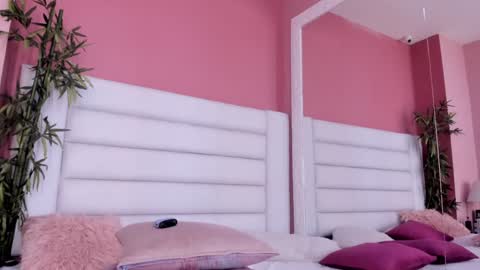 Snapshot of abbey_walker chatting on January 10, 6:38 pm abbey_walker online show from January 10, 6:38 pm