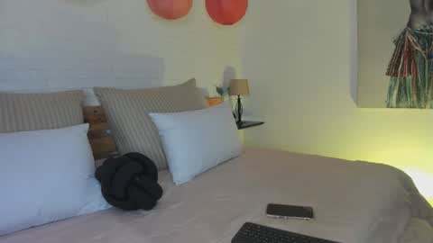 abbie online show from November 25, 2:36 am