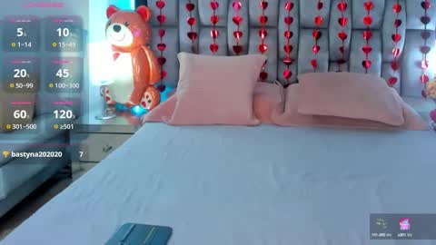 Snapshot of abby_blue01 chatting on February 11, 11:12 pm abby_blue01 online show from February 11, 11:12 pm