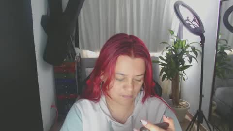 Snapshot of abby_iloveit chatting on February 24, 12:24 pm abby iloveit online show from February 24, 12:24 pm