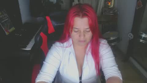 Snapshot of abby_iloveit chatting on October 12, 1:52 am abby iloveit online show from October 12, 1:52 am