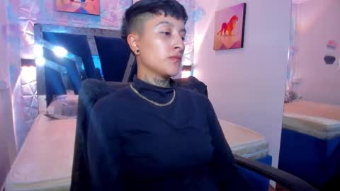 Snapshot of abby_thommson chatting on October 16, 5:21 am Abby online show from October 16, 5:21 am