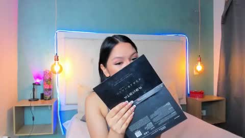 Abby Dixon  online show from March 5, 1:18 pm