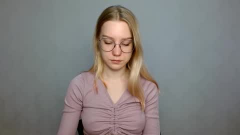 Abby Lovense is active online show from February 21, 8:17 am