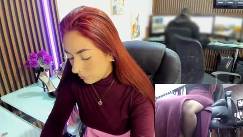 Snapshot of abbystones chatting on February 7, 11:34 am Abby Stones online show from February 7, 11:34 am