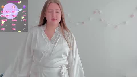 Abby    Stream at Sat  Sun  Mon  Fri online show from September 12, 1:29 pm