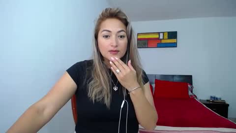 Snapshot of abie_spicy_ chatting on March 7, 2:45 pm ximena online show from March 7, 2:45 pm